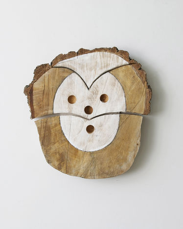 32 en face | 2014 | Holz, Kaseinfarbe | 44 x 42 x 7.5 cm